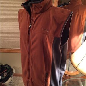 Columbia fleece vest